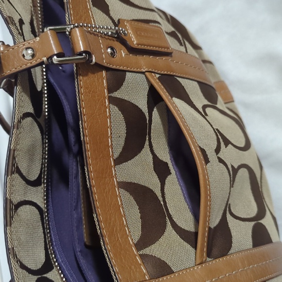 Vintage Coach Tote Bag (matching wallet and purse scarf included) - Picture 3 of 15